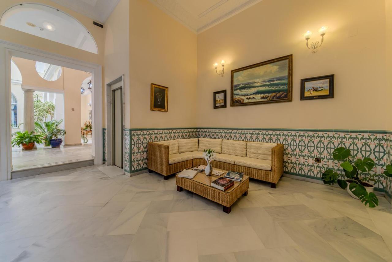 Hotel La Espanola Чипиона Екстериор снимка