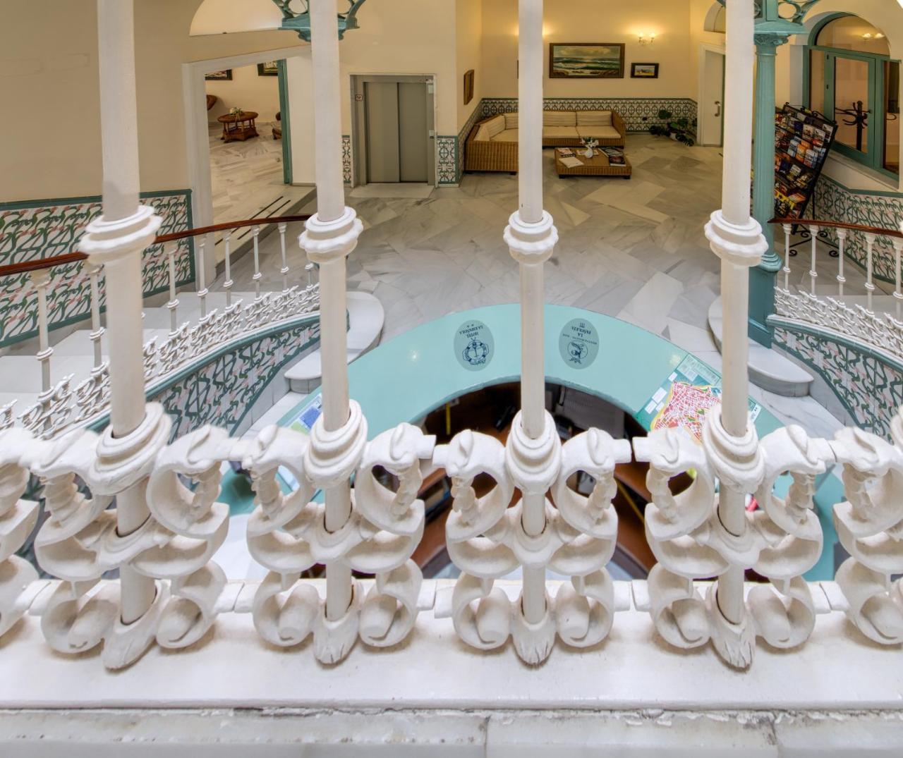 Hotel La Espanola Чипиона Екстериор снимка