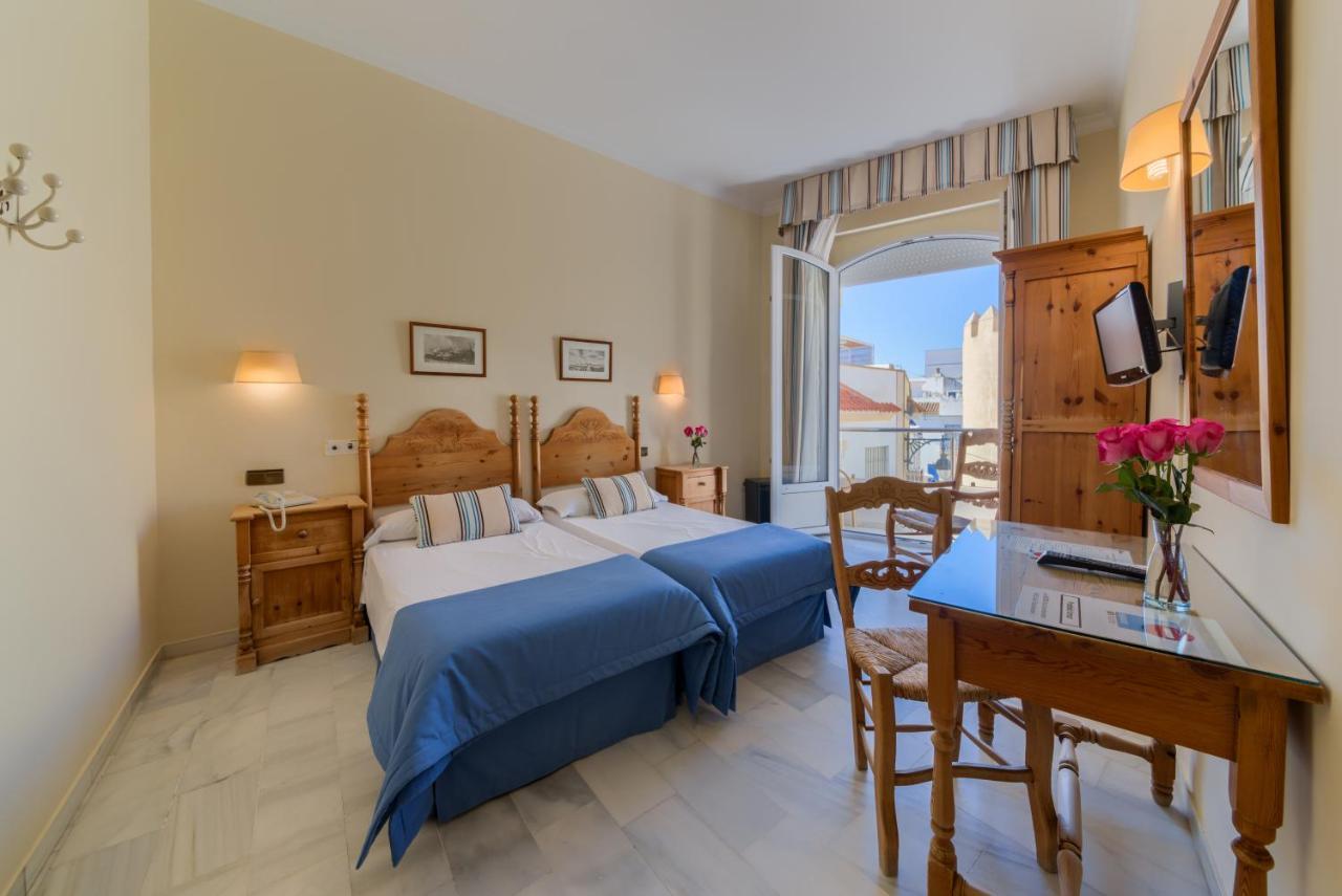 Hotel La Espanola Чипиона Екстериор снимка