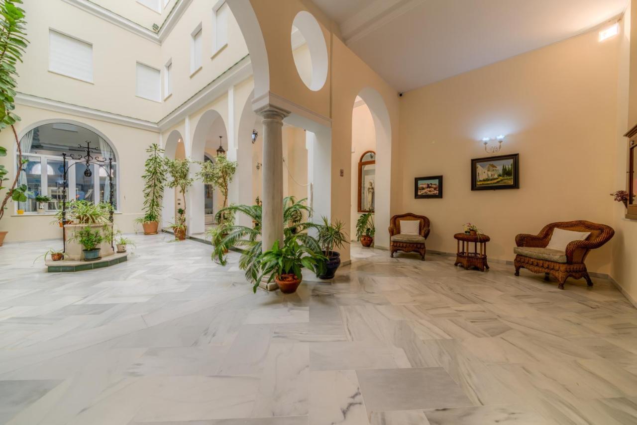 Hotel La Espanola Чипиона Екстериор снимка